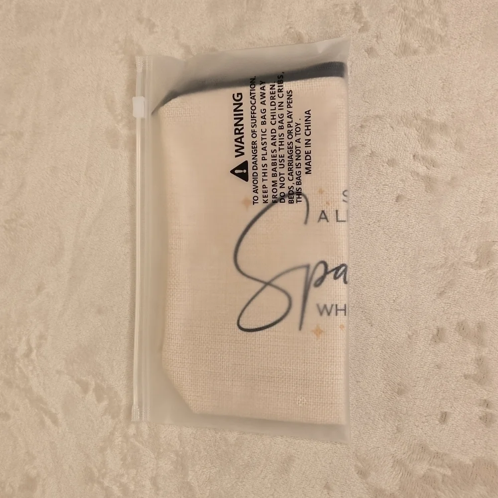 She Leaves a Little Sprakle Wherever She Goes Make-Up Bag Pouch